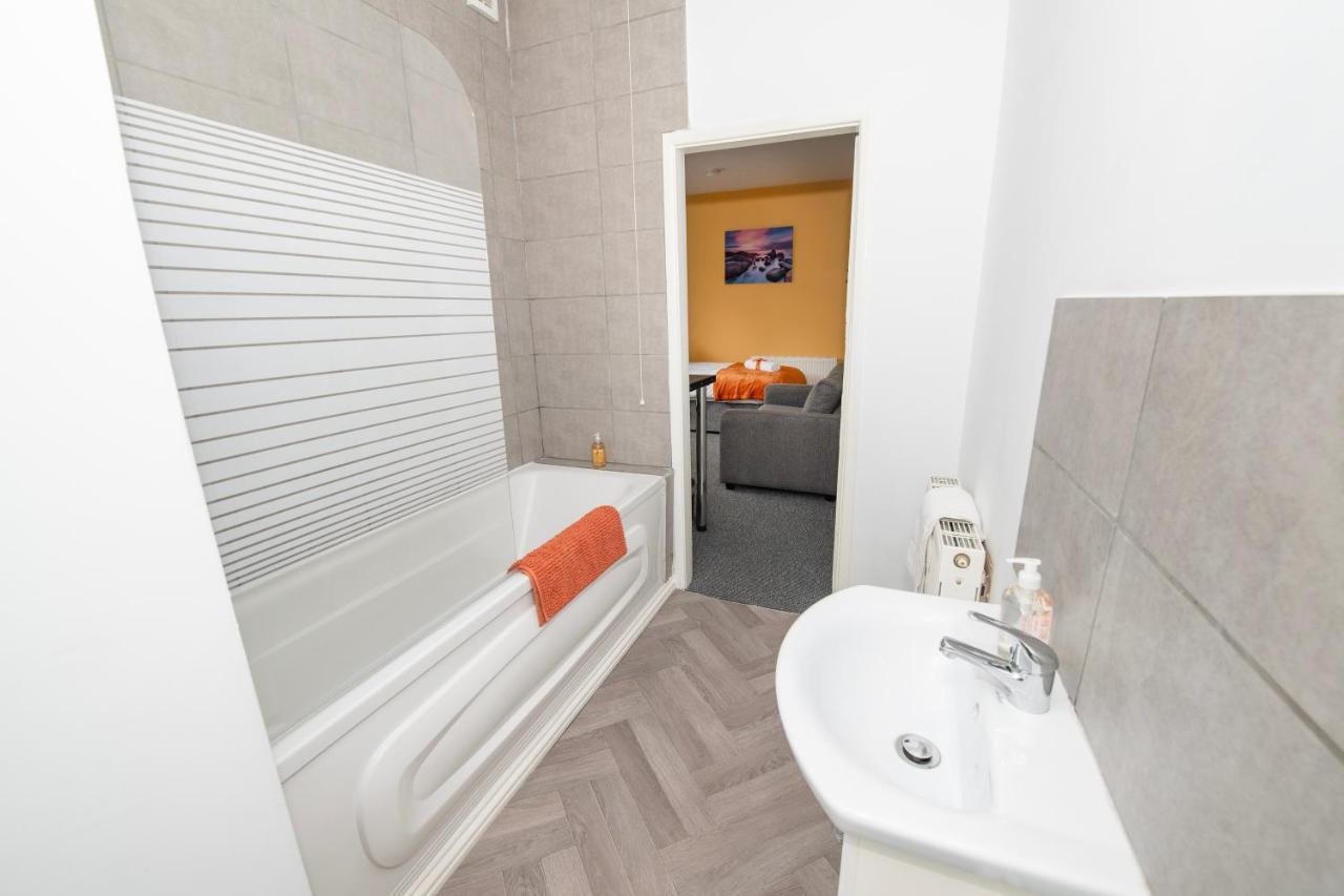 Versatile Cozy & Spacious Comfort Hull Apartments Kingston upon Hull Zewnętrze zdjęcie